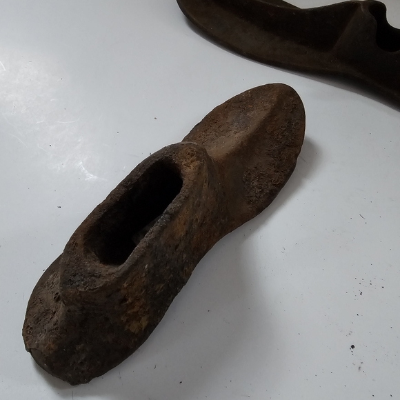 Antique cast Iron Cobbler Shoe Mold Shoe Forms set two Vintage shoemakers tool - Picture 5 of 10